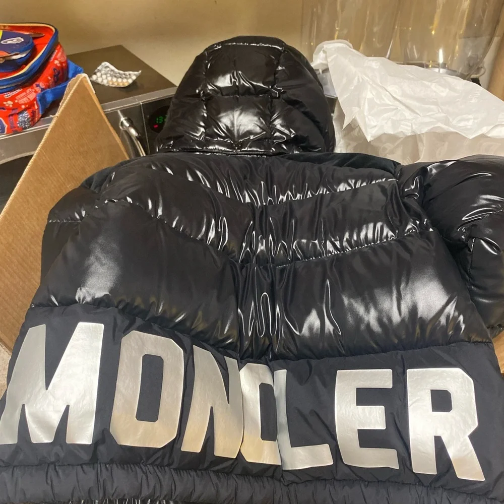 Authentic Brand New Moncler Size 8 - Picture 5 of 7